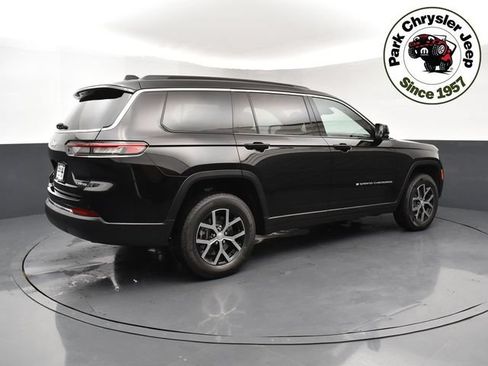 Used 2025 Jeep Grand Cherokee L Limited AWD/4WD image 6