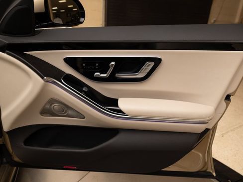 Used 2022 Mercedes-Benz S 500 4MATIC image 27