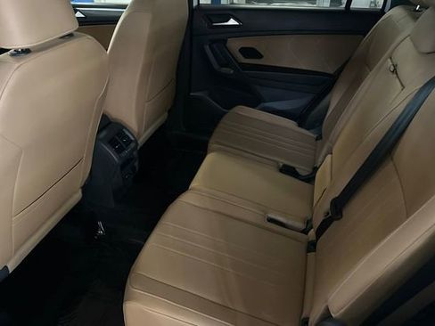 Certified 2024 Volkswagen Tiguan SE R-Line image 15