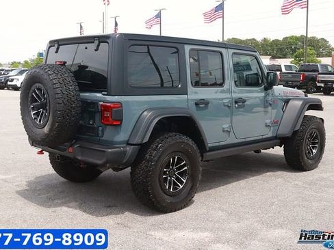 Used 2024 Jeep Wrangler Unlimited Rubicon w/ XTREMEE 35" Tire Package AWD/4WD image 5