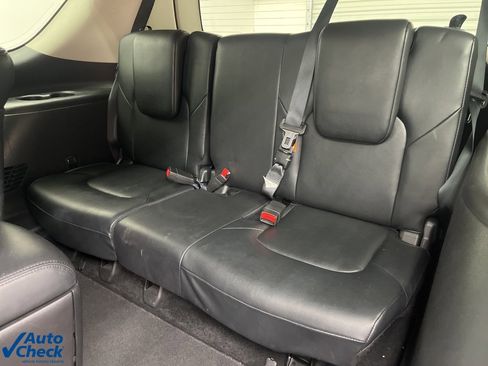 Used 2024 Nissan Armada SL w/ Captain's Chairs Package image 21