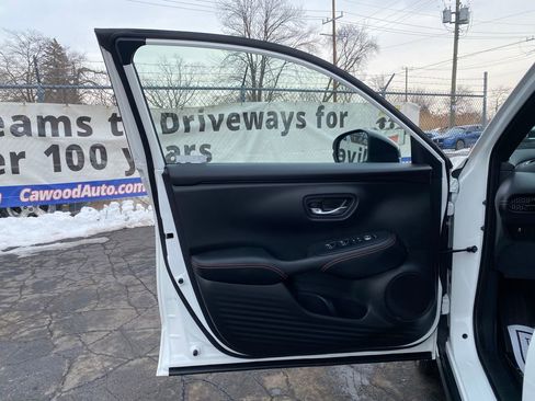 Certified 2023 Honda HR-V Sport image 10