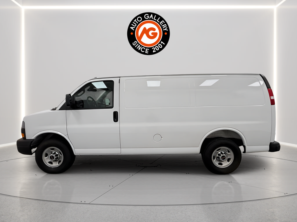 Used 2025 GMC Savana 2500 RWD image 4