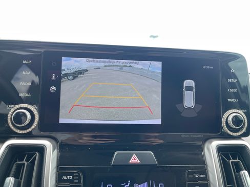 Used 2023 Kia Sorento S w/ Panoramic Sunroof Package AWD/4WD image 25