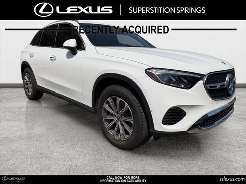 Used 2025 Mercedes-Benz GLC 300 image 1