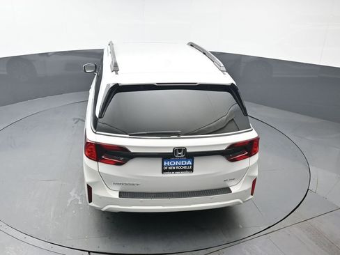 Certified 2025 Honda Odyssey Elite image 42
