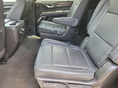 Used 2021 GMC Yukon XL Denali RWD image 6