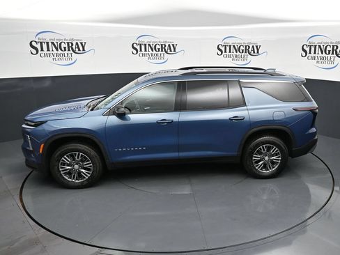 Used 2026 Chevrolet Traverse LT FWD image 24