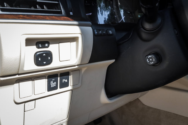 Used 2015 Lexus ES 350 w/ Luxury Package FWD image 33