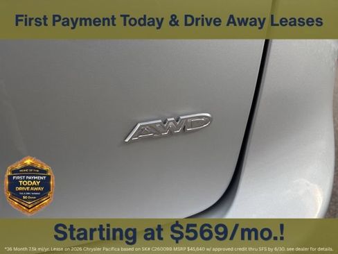 New 2026 Chrysler Pacifica Select AWD/4WD image 29