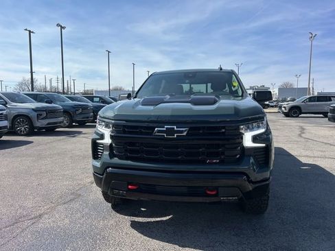 Used 2025 Chevrolet Silverado 1500 LT Trail Boss w/ Convenience Package II image 8