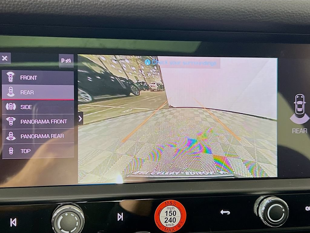 Certified 2026 Porsche Macan AWD/4WD image 17