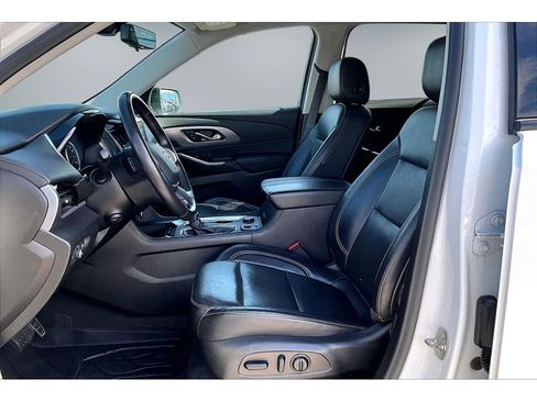 Used 2021 Chevrolet Traverse Premier w/ Redline Edition AWD/4WD image 21