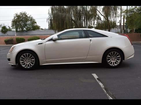 Used 2013 Cadillac CTS Coupe RWD image 4
