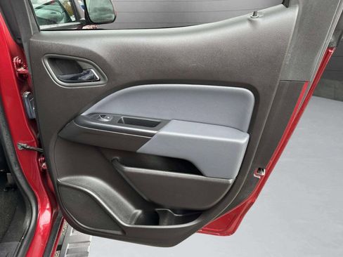 Used 2017 Chevrolet Colorado Z71 image 21