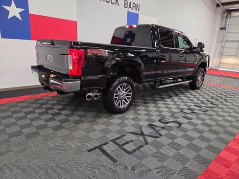 Used 2018 Ford F250 Lariat w/ Lariat Value Package AWD/4WD image 24