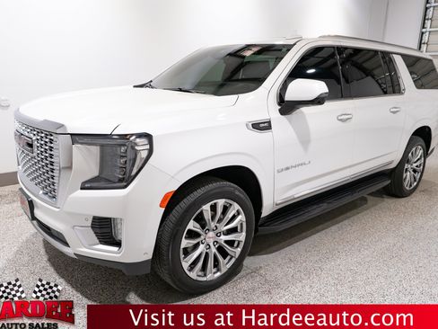 Used 2024 GMC Yukon XL Denali w/ Advanced Technology Package AWD/4WD image 2