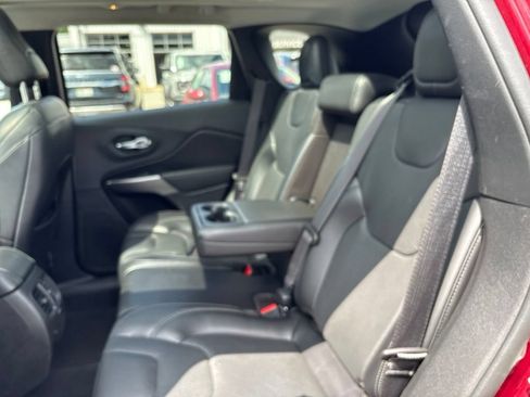 Used 2021 Jeep Cherokee Limited AWD/4WD image 26