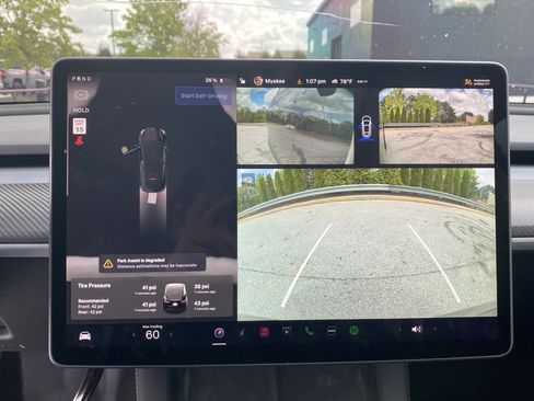 Used 2025 Tesla Model Y Performance image 20