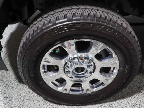 Used 2021 Ford F250 Lariat w/ Lariat Value Package AWD/4WD image 11