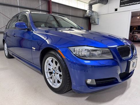 Used 2010 BMW 328i xDrive Wagon AWD/4WD image 17