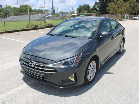 Used 2020 Hyundai Elantra SEL w/ Cargo Package (C1) FWD image 1