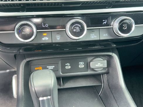 Used 2025 Honda Civic Sport image 25