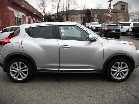 Used 2011 Nissan Juke SL w/ Chrome Pkg image 6