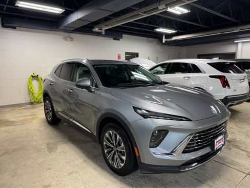 Certified 2025 Buick Envision Preferred image 3