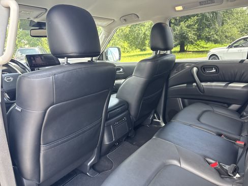 Used 2024 Nissan Armada SV AWD/4WD image 25