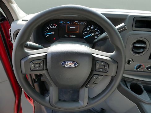 Used 2026 Ford E-450 and Econoline 450 Super Duty w/ Power Equipment Group image 15