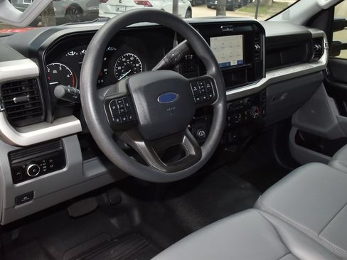 Certified 2025 Ford F350 XL w/ XL Chrome Package RWD image 30