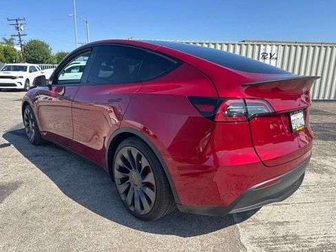 Used 2025 Tesla Model Y Performance AWD/4WD image 8