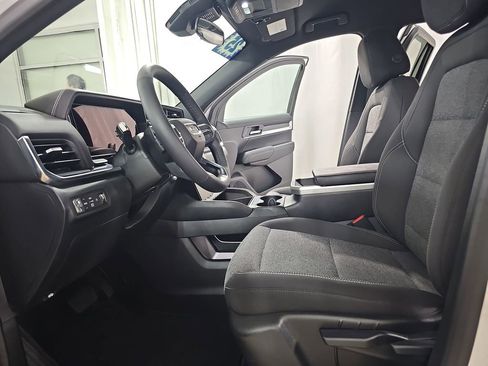 Certified 2025 GMC Terrain Elevation w/ Black Edition image 18