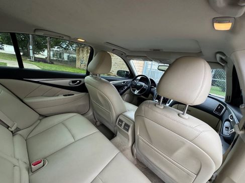 Used 2019 INFINITI Q50 Luxe w/ Essential Package (3.0T Luxe) RWD image 29