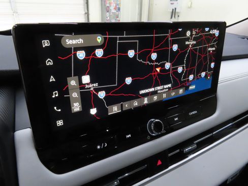 New 2025 Mitsubishi Outlander SE image 18