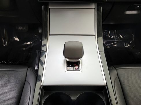 Used 2024 Land Rover Range Rover Velar S AWD/4WD image 23