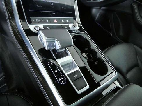 Used 2025 Audi Q7 2.0T Premium Plus w/ Premium Plus Package AWD/4WD image 21