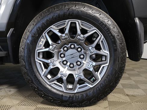 Used 2024 GMC Hummer EV 3X w/ LPO, Illumination Package AWD/4WD image 22