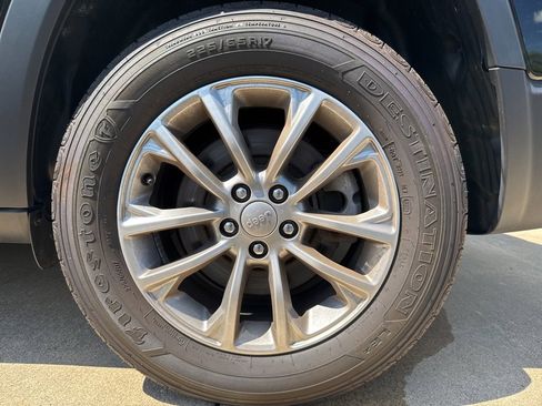 Used 2022 Jeep Cherokee Latitude Lux image 19