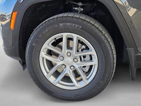 New 2025 Jeep Grand Cherokee Laredo X w/ Luxury Tech Group I image 10