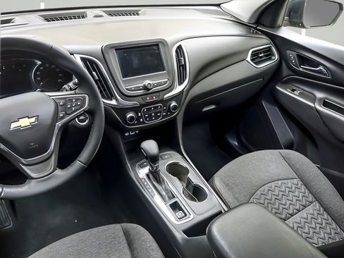 Used 2023 Chevrolet Equinox LT AWD/4WD image 13
