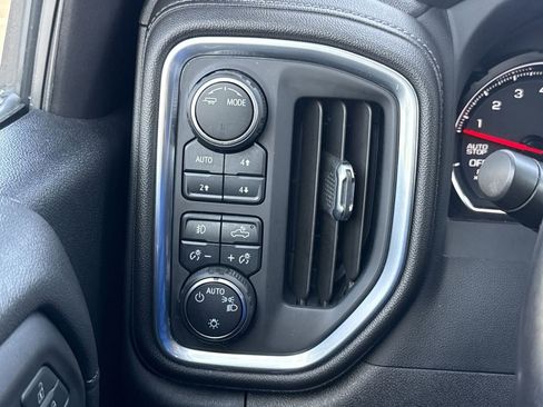 Used 2022 Chevrolet Silverado 1500 RST AWD/4WD image 21