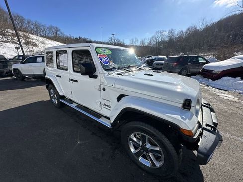 Used 2021 Jeep Wrangler Unlimited Sahara w/ LED Lighting Group AWD/4WD image 11