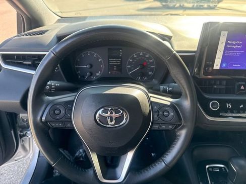 Used 2024 Toyota Corolla SE image 11