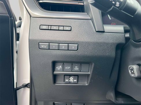 Certified 2025 Lexus GX 550 w/ Accessory Package (2T) image 22