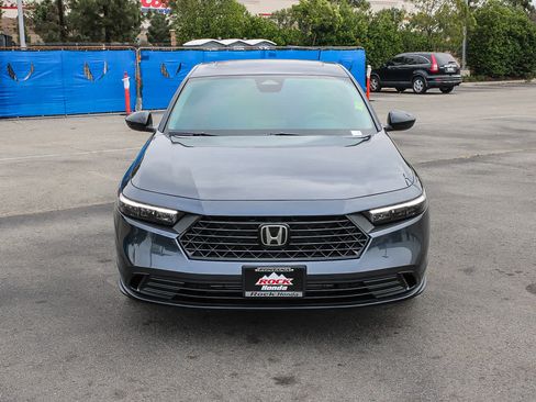 Used 2025 Honda Accord SE image 2