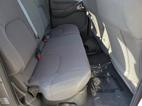 Used 2019 Nissan Frontier SV image 20