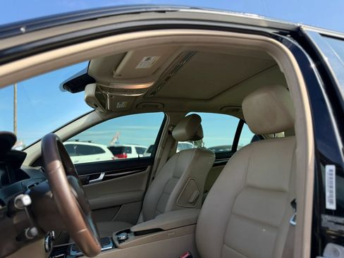 Used 2013 Mercedes-Benz C 250 Sedan image 37
