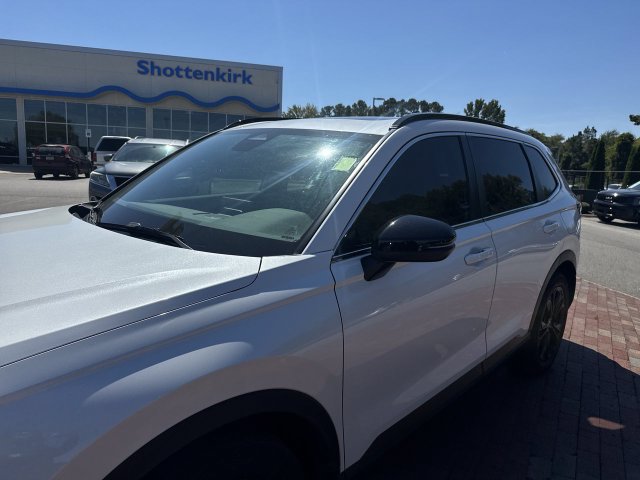 Used 2023 Honda CR-V Sport Touring image 3